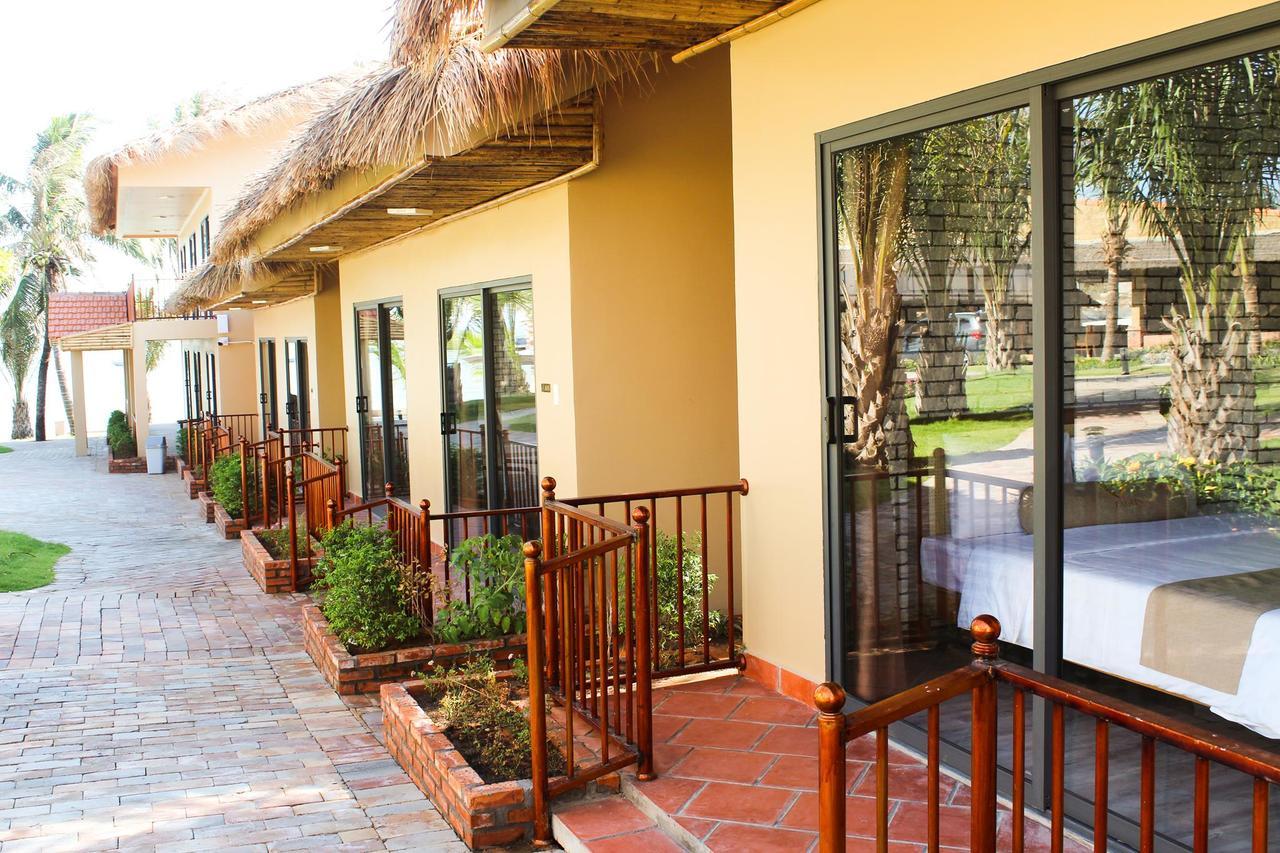 Eagles Beach Resort Phan Thiết Extérieur photo
